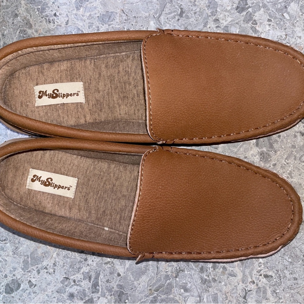 Men's MyPillow Slippers Size 10